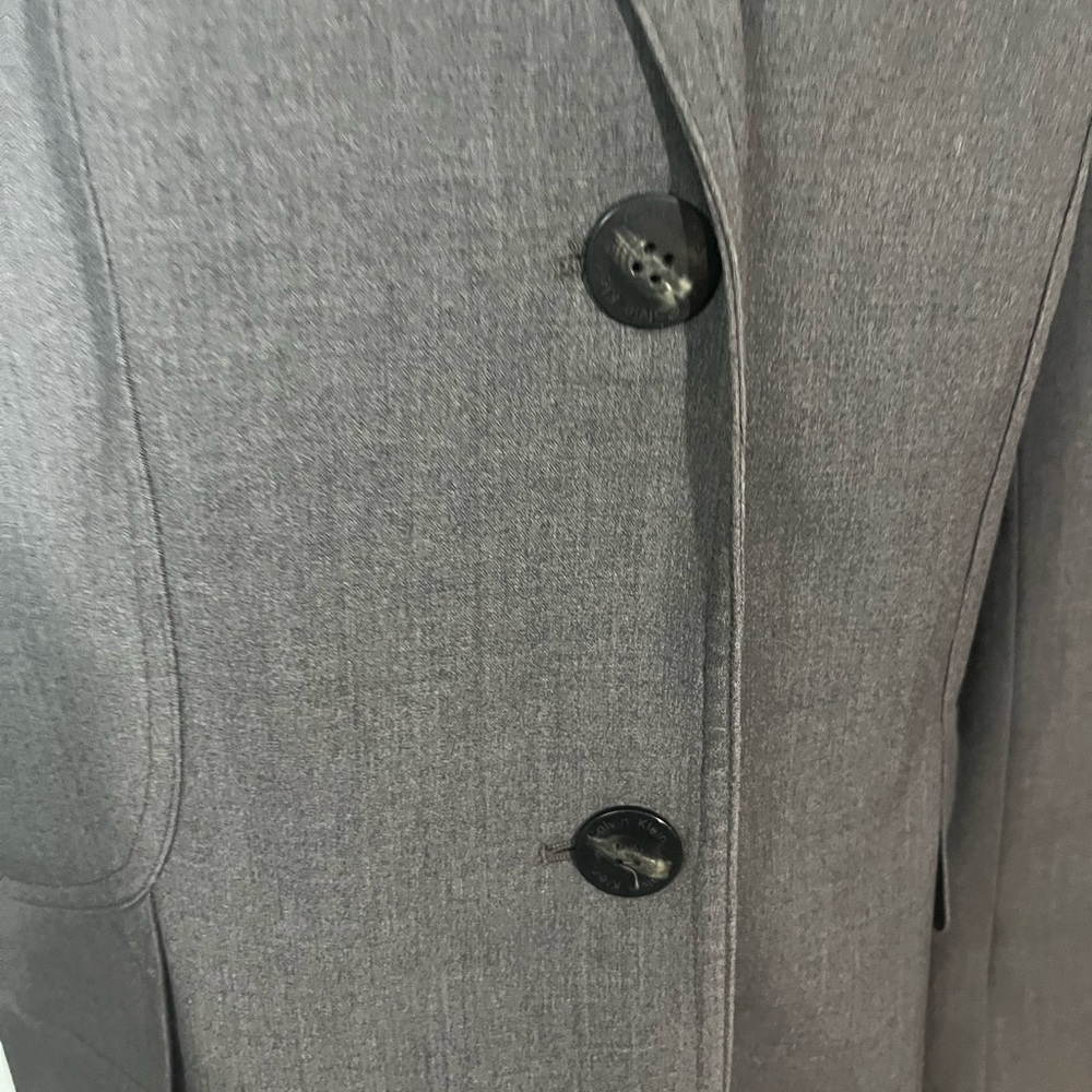 Calvin Klein 2pc Charcoal Gray Skirt Suit. Size 14. - Picture 3 of 10